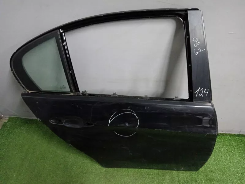 Дверь BMW 5-Series 2009 41007206114 F10/F11, задняя правая