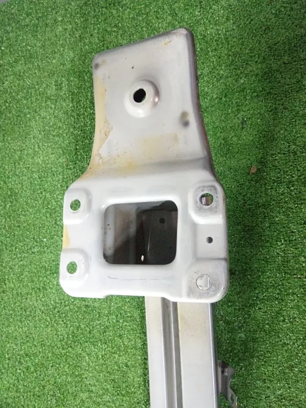 Усилитель бампера