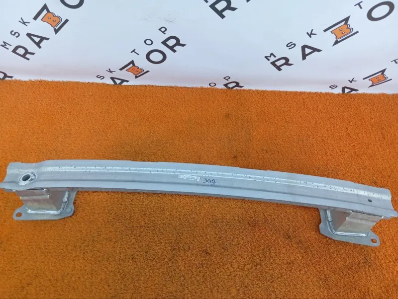 Усилитель бампера