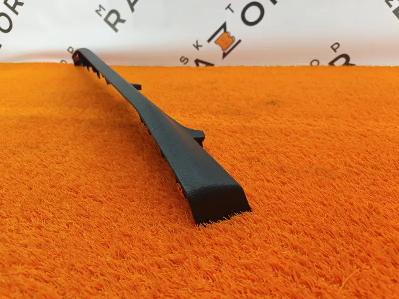 Накладка на торпедо