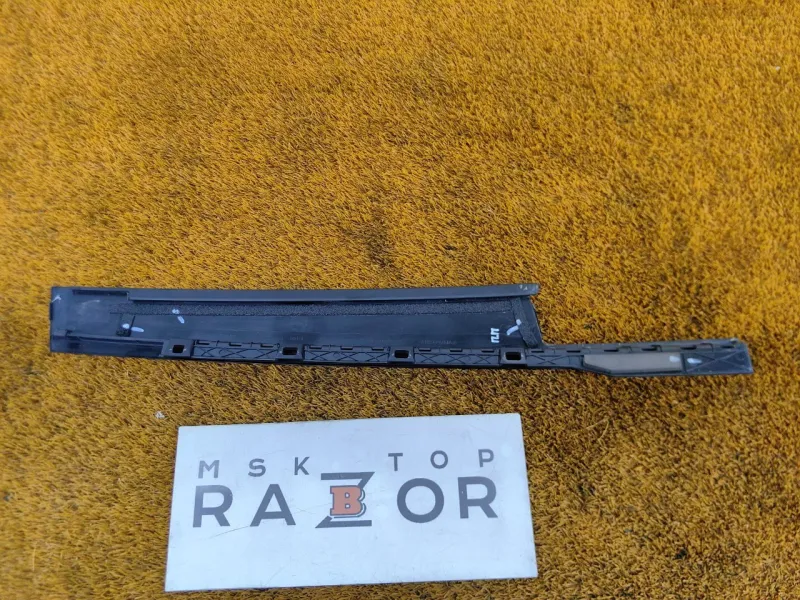 Молдинг двери