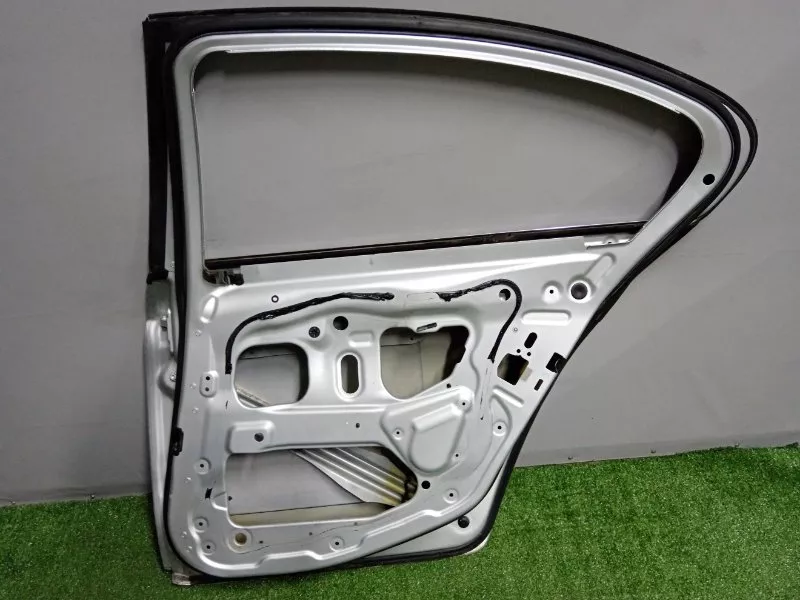 Дверь BMW 5-Series 2011 41007206114 F10, задняя правая