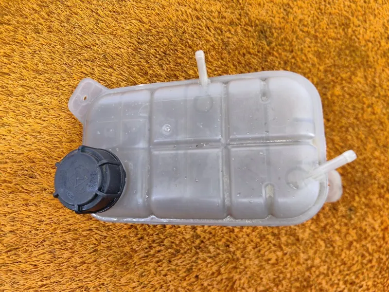 Бачок расширительный