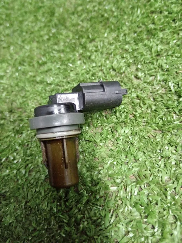 Датчик положения распредвала