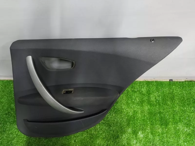 Обшивка двери BMW 1-Series 2005 51427133360 E87, задняя правая
