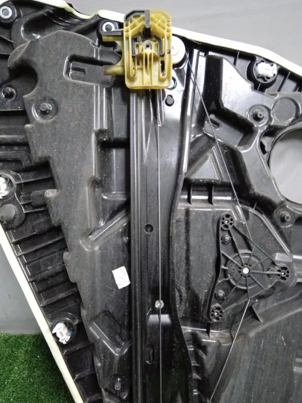 Стеклоподъемник