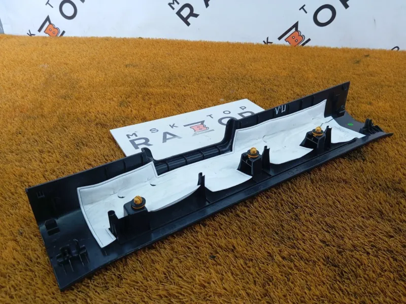 Накладка порога внутренняя