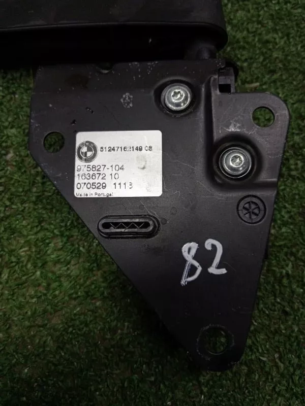 Привод замка двери багажника