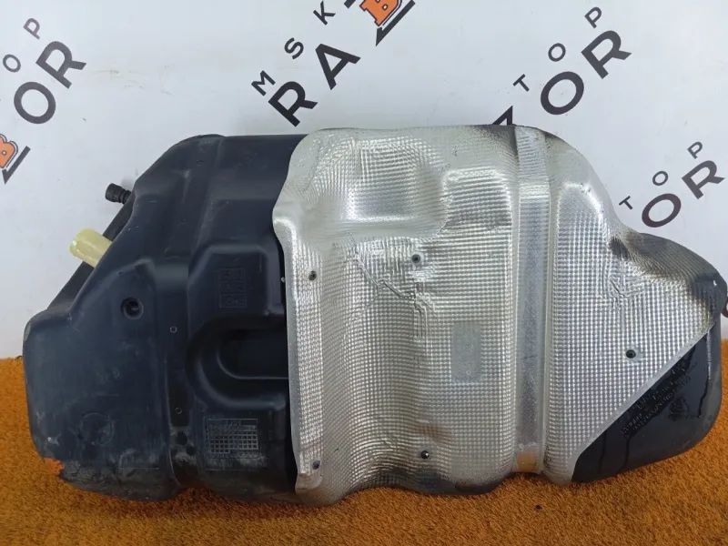 Бак топливный