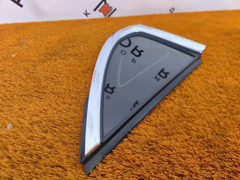 Форточка двери