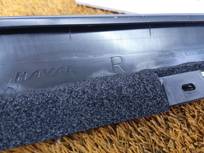 Молдинг двери