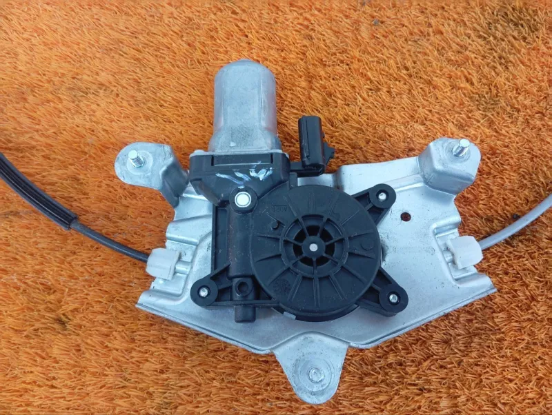 Стеклоподъемник