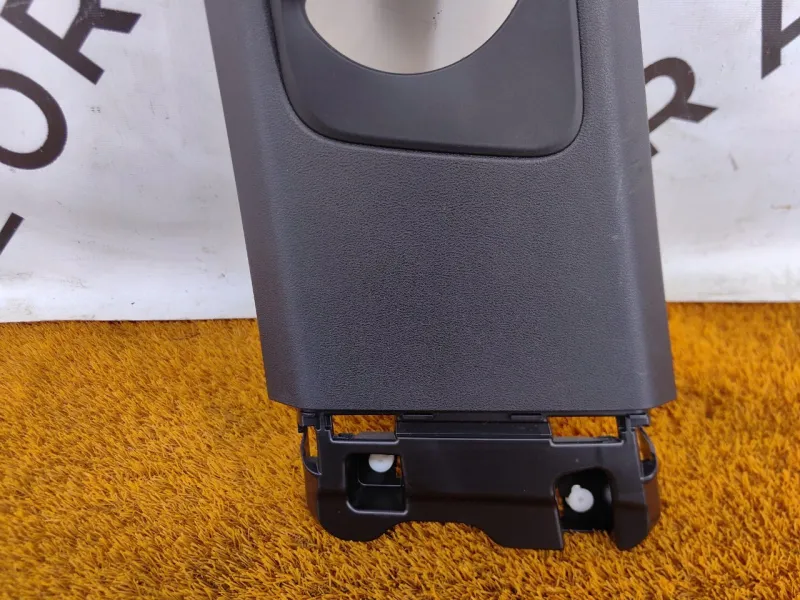 Обшивка центральной стойки