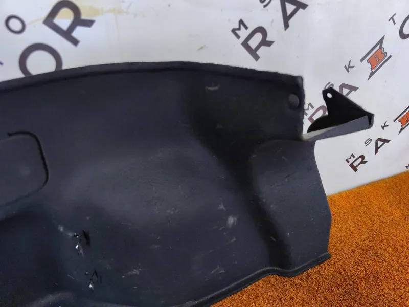 Обшивка багажника