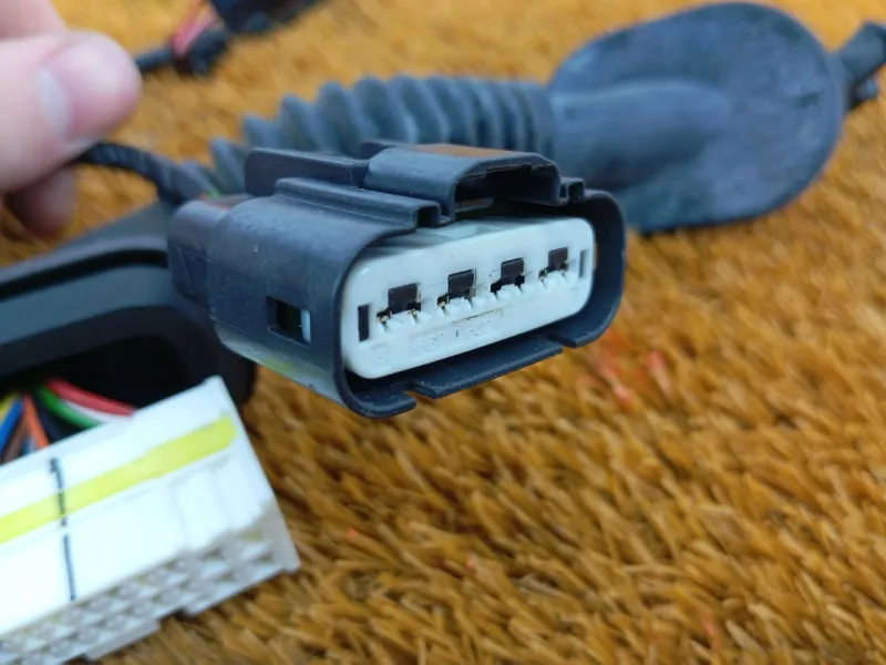 Проводка двери