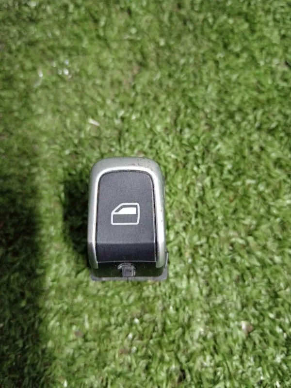 Кнопка стеклоподъемника