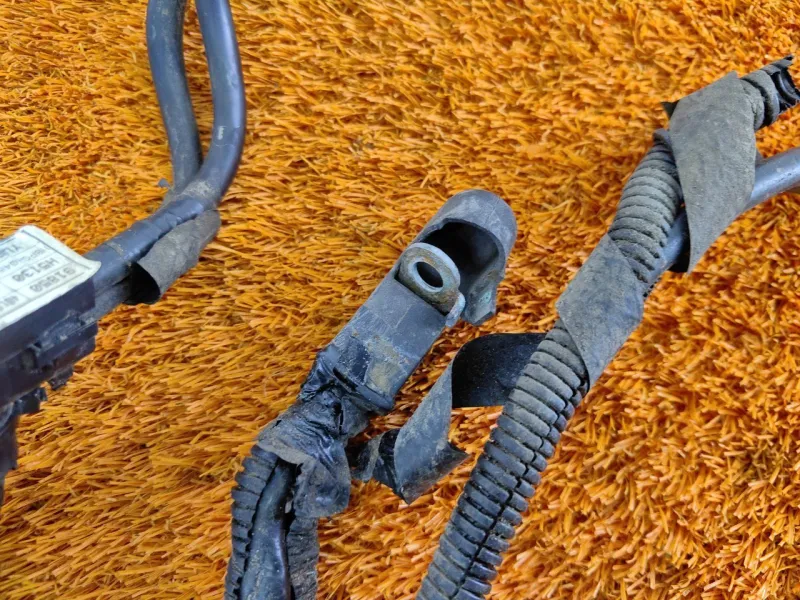 Клемма аккумулятора