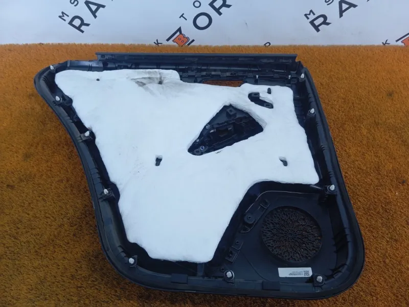 Обшивка двери