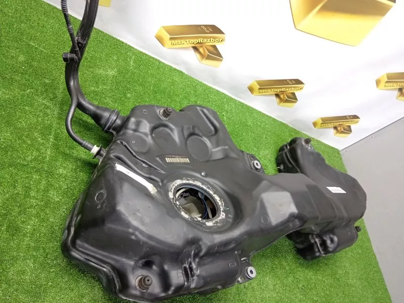 Бак топливный