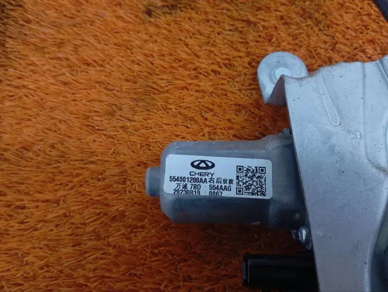 Стеклоподъемник