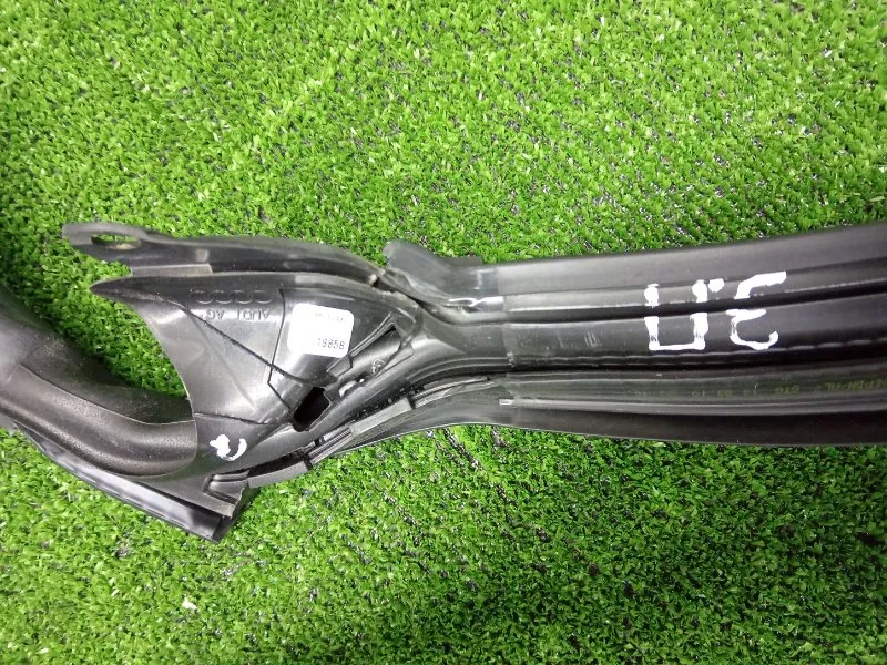 Уплотнитель двери