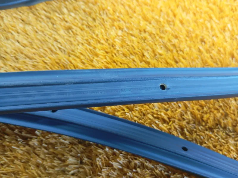 Уплотнитель двери