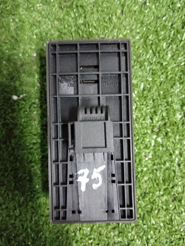 Блок управления стеклоподъемниками