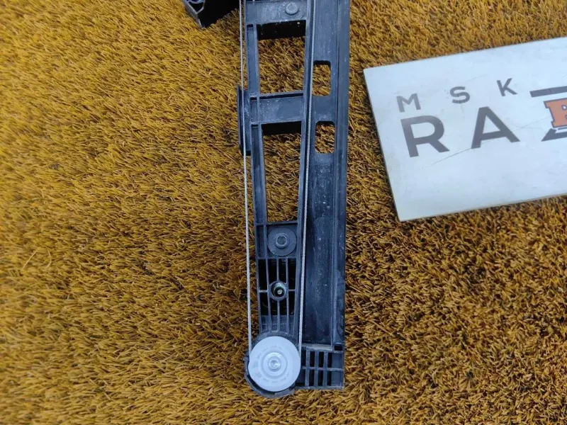 Стеклоподъемник