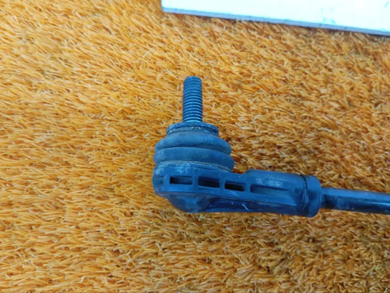 Стойка стабилизатора