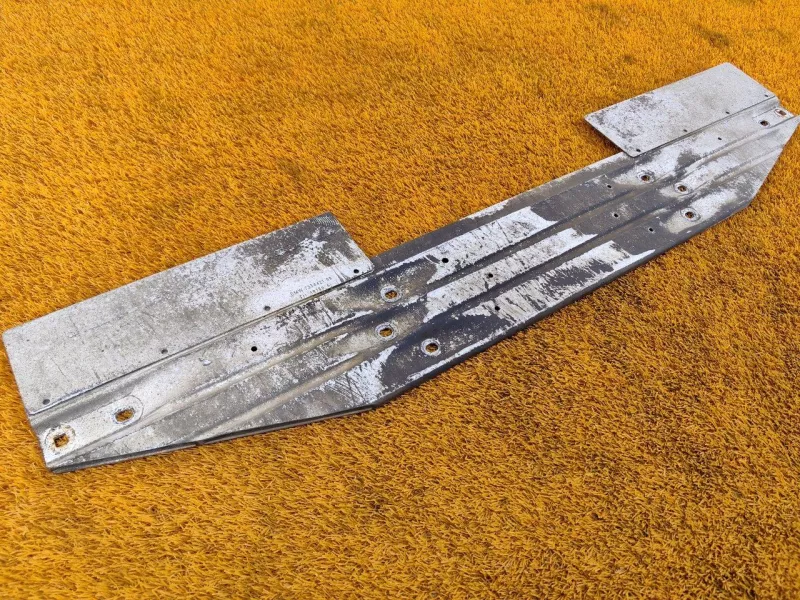 Кронштейн кузова