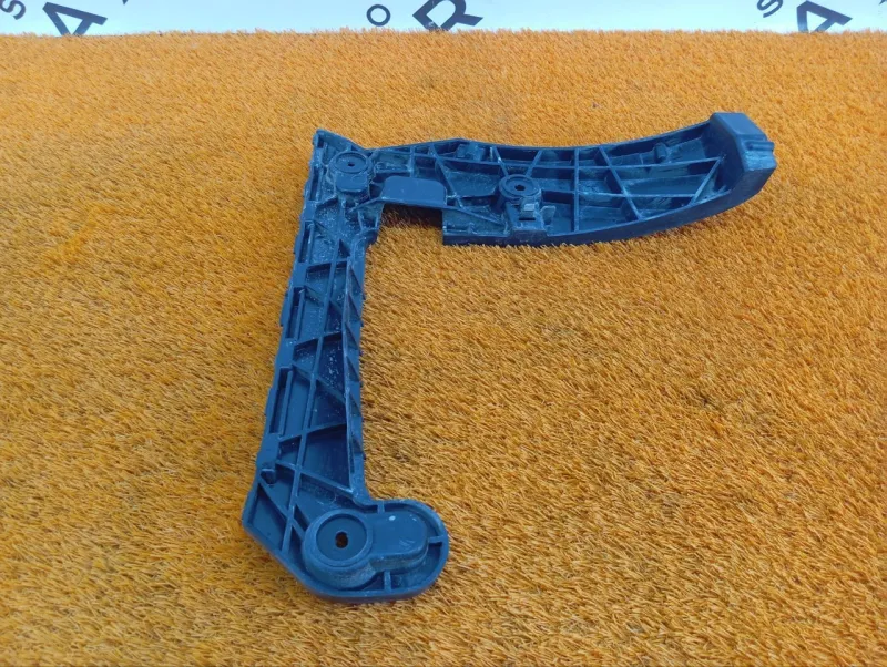 Кронштейн бампера