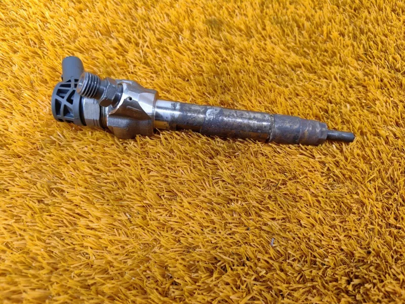 Форсунка топливная BMW 5-Series 2019 13538514148 G30 B47D20A