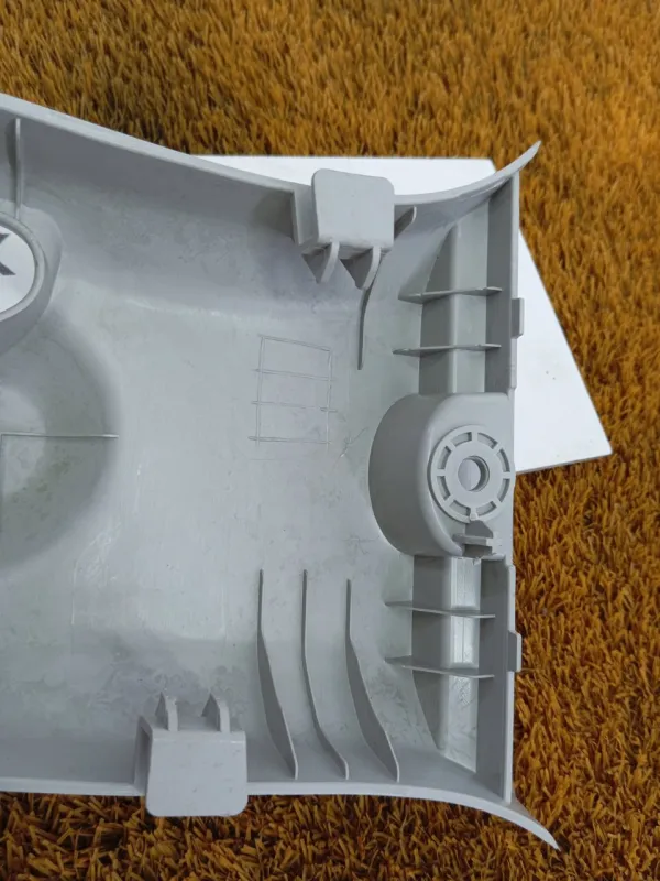 Обшивка центральной стойки