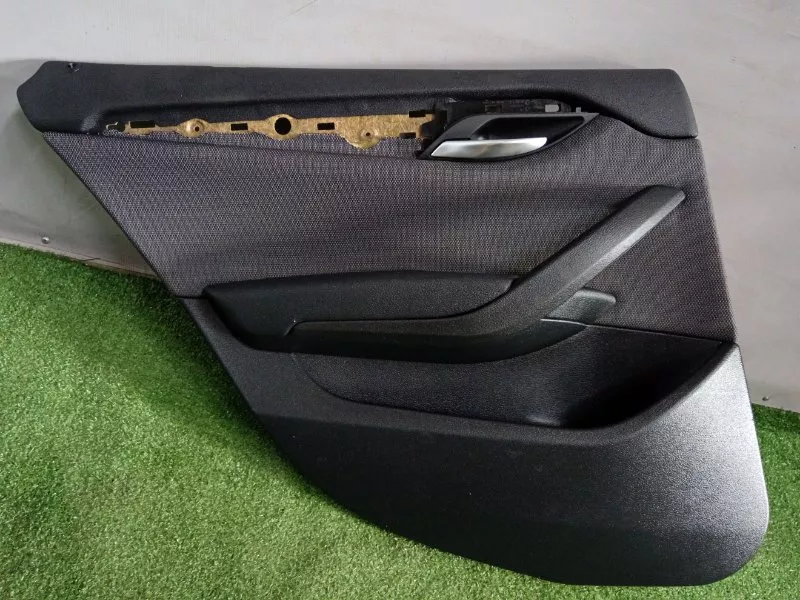 Обшивка двери