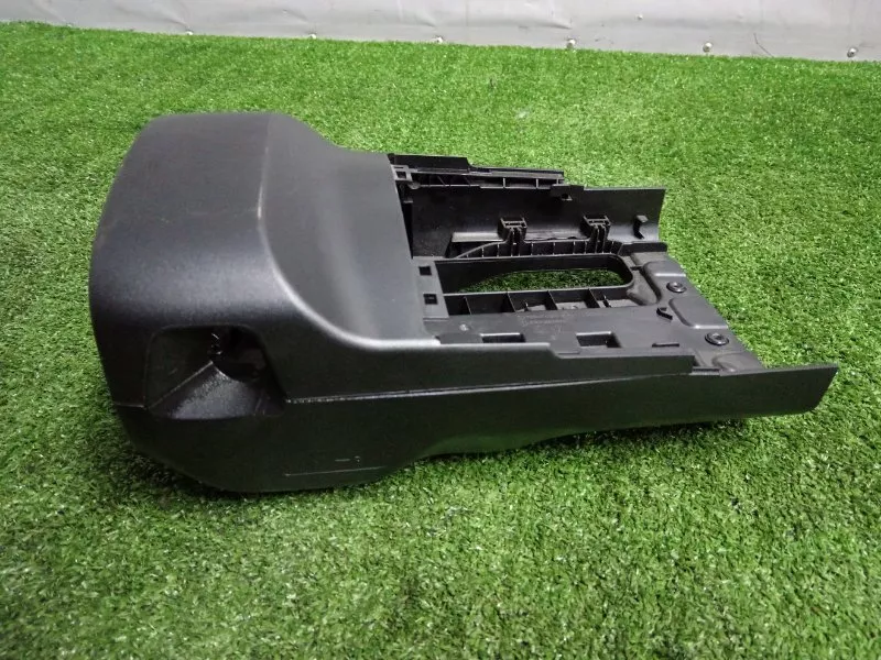 Кожух рулевой колонки