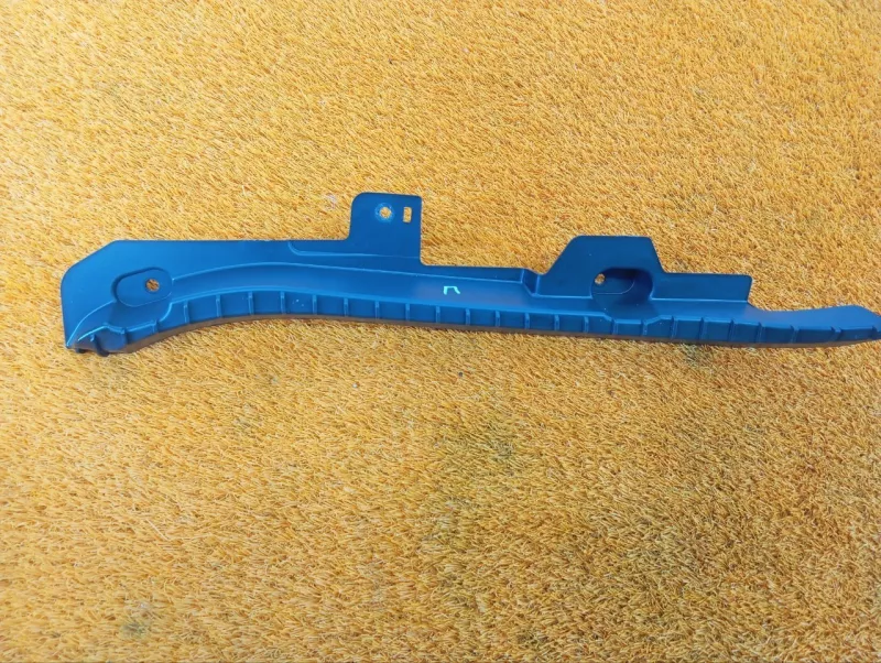 Крепление бампера