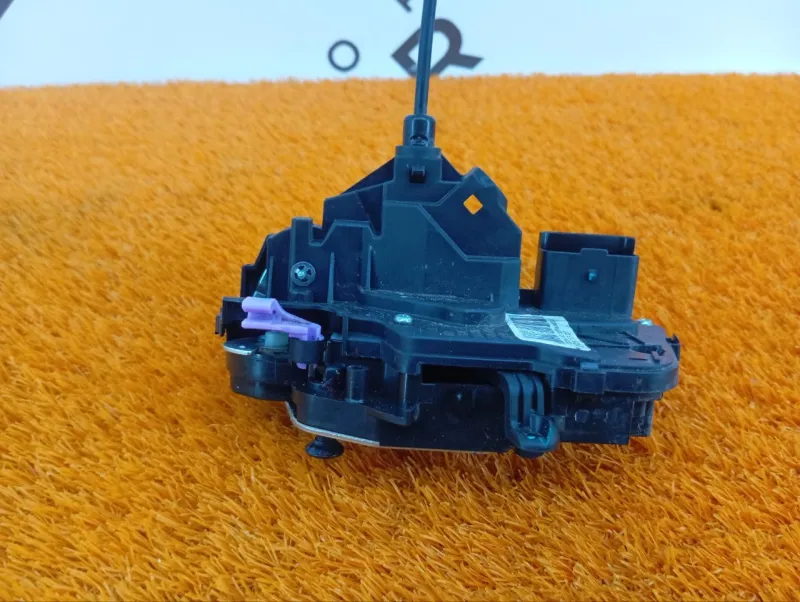 Замок двери