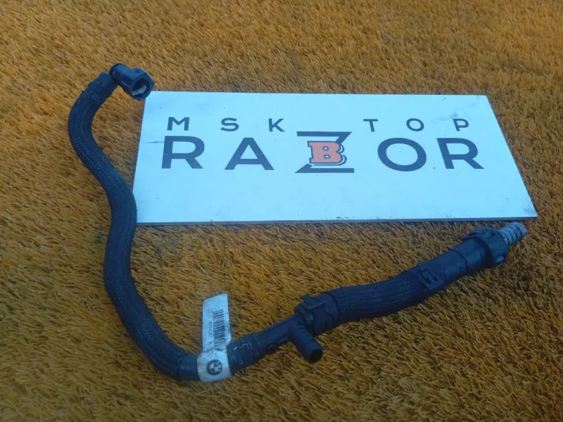 Трубка топливная