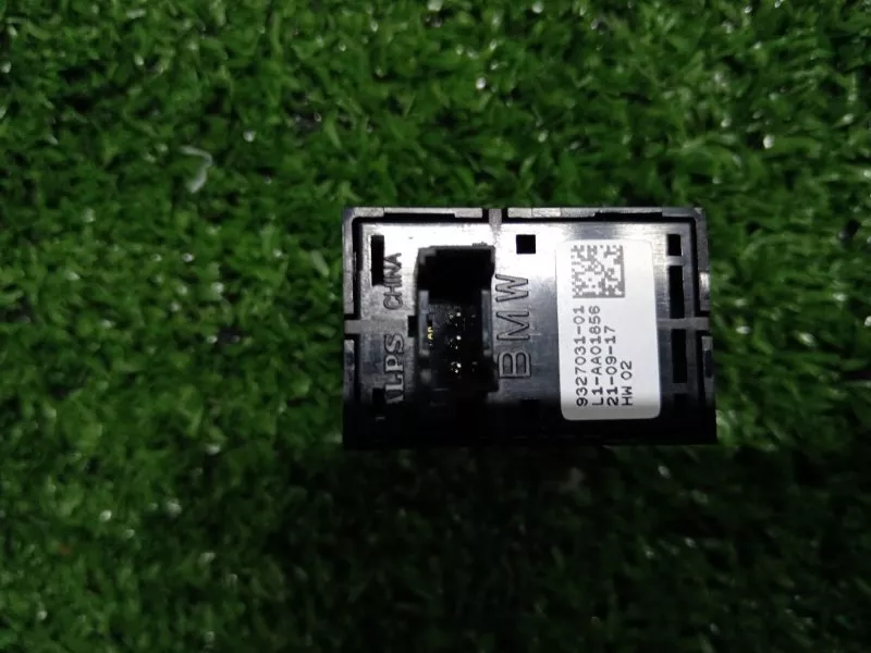 Кнопка стеклоподъемника