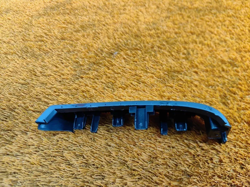 Накладка кузова