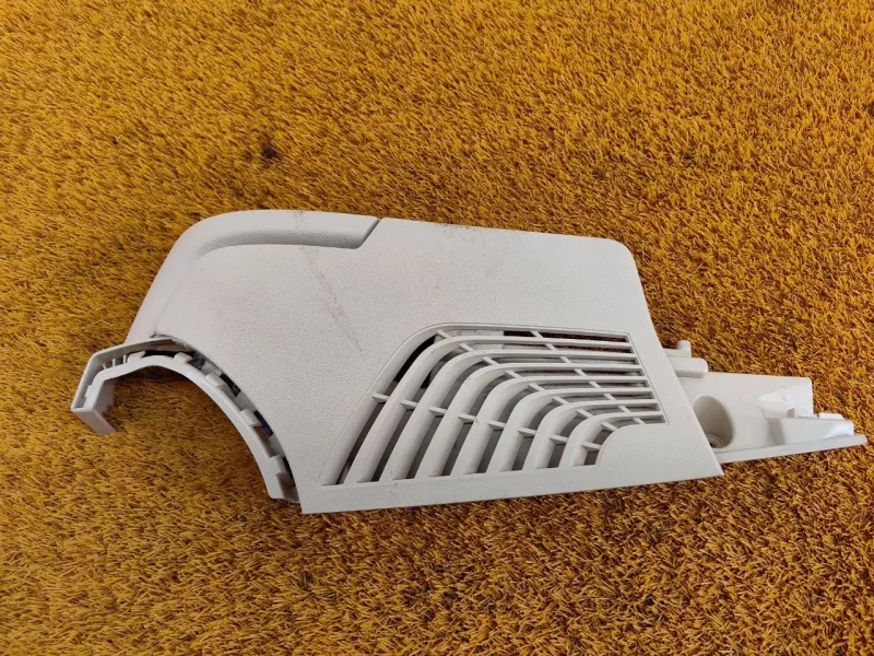 Обшивка багажника