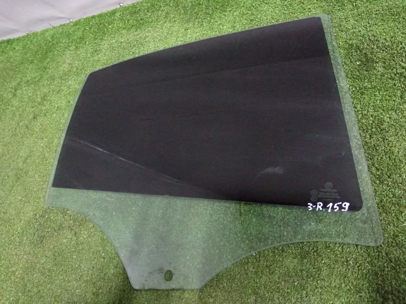 Стекло двери BMW 3-Series 2007 51347119978 E90, заднее правое