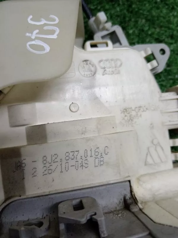 Замок двери