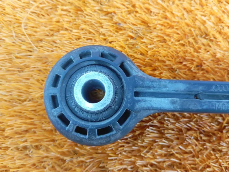 Стойка стабилизатора