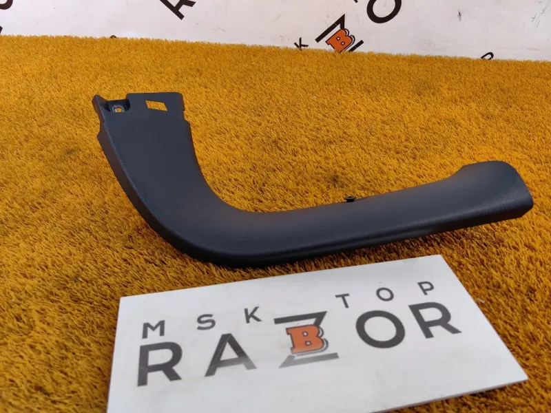 Накладка крышки багажника