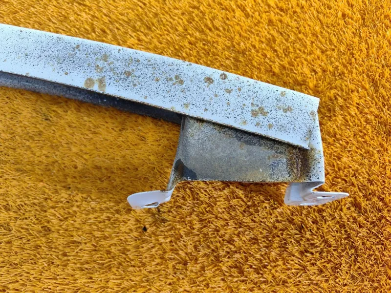 Усилитель бампера