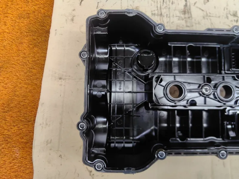 Клапанная крышка