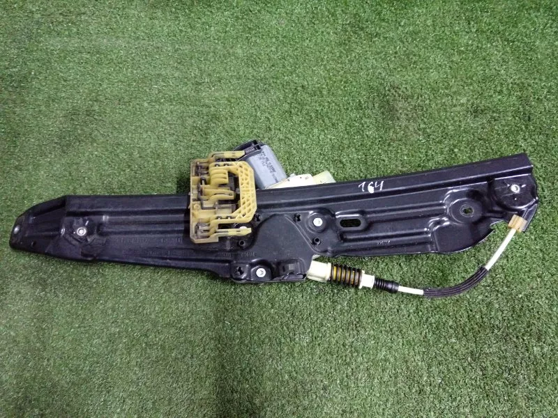Стеклоподъемник BMW 5-Series 2010 51357182613 F10, задний левый