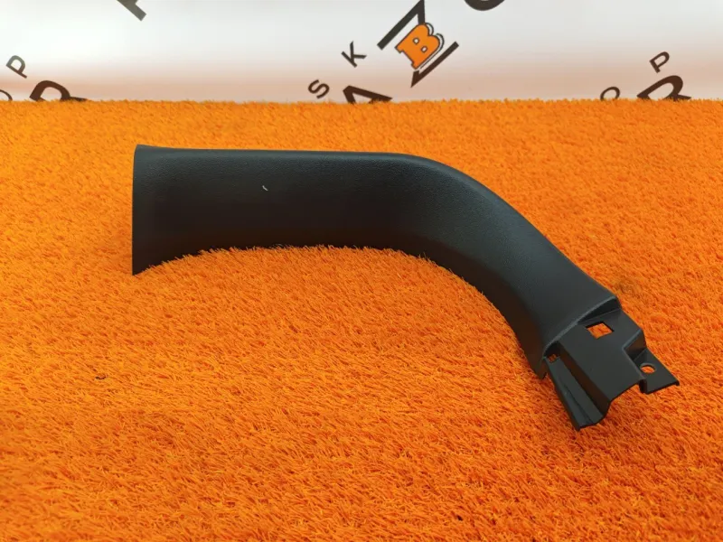 Обшивка багажника