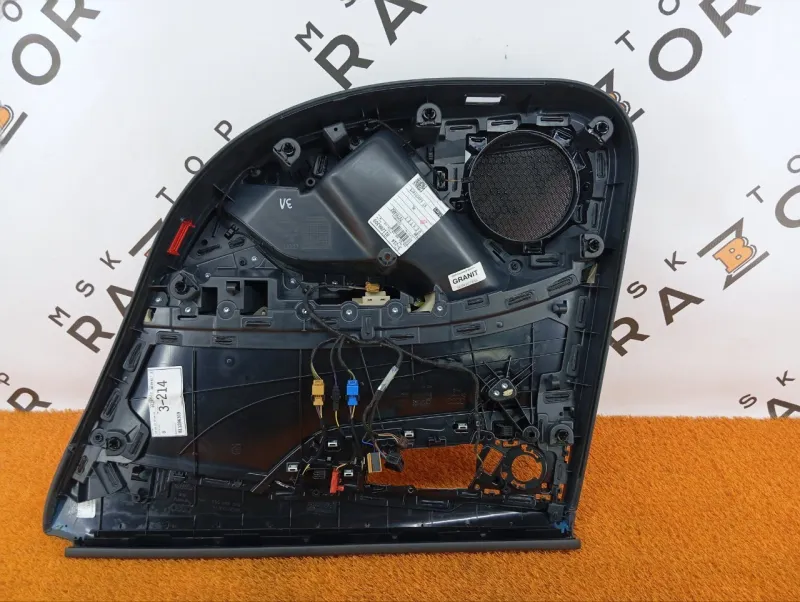 Обшивка двери